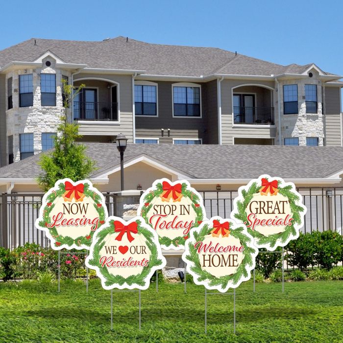 Lawn Letters - Holiday Wreath Icons at GABP Property