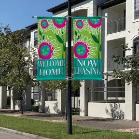 Pole Banners - Celebration Daisies