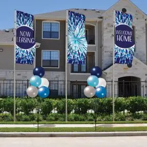 Winter Triple Flag and Balloon Curb Appeal Kit 