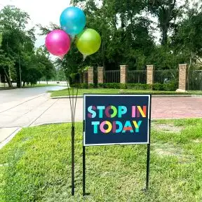 Reusable 3 Balloon Outdoor Clusters - 5ft Tall