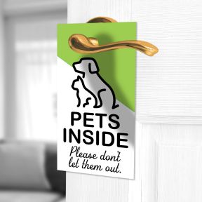 Notice Door Hanger - Pets Inside Green