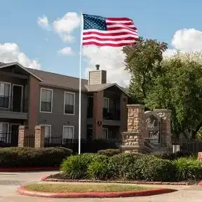 18' White Steel Flagpole