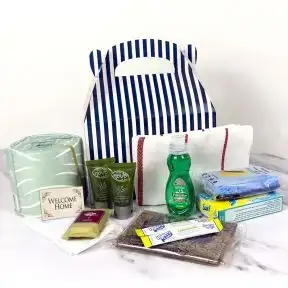 Grand Gestures Deluxe Move In Day Gift
