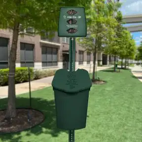 Low Profile Plastic Pet Waste Station