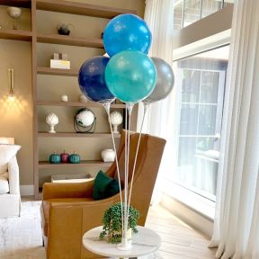 Reusable Balloon Tabletop Display Kit - Adhesive Base