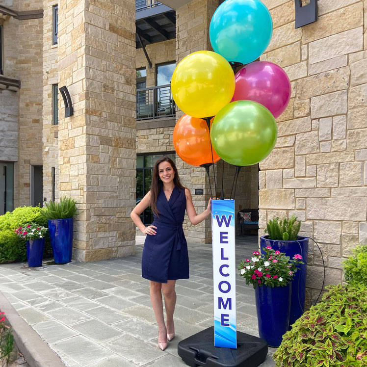 Boost your welcome factor with Balloons! 